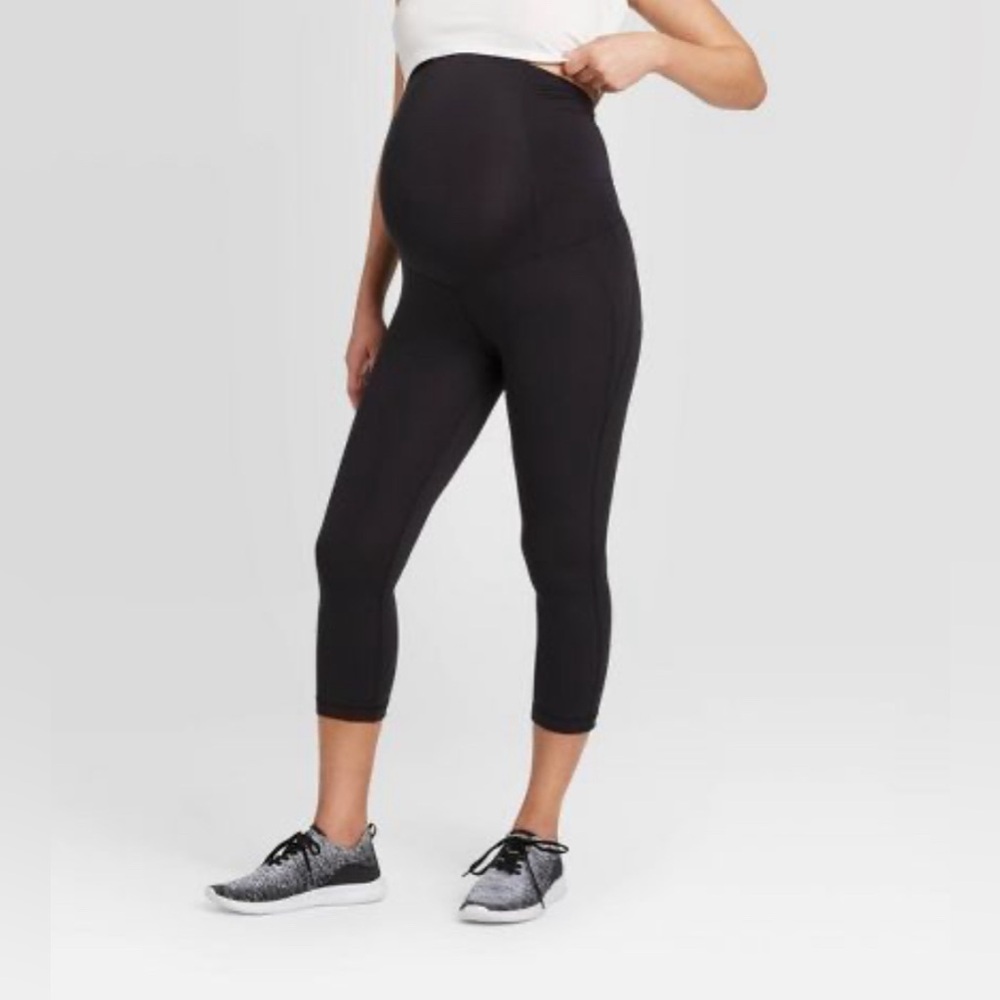 Isabel black maternity capri leggings